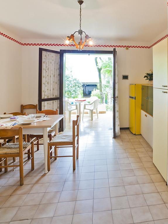 Residence Cinzia Pool Bibione Dış mekan fotoğraf