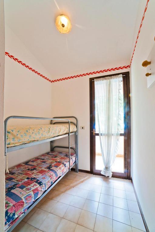 Residence Cinzia Pool Bibione Oda fotoğraf